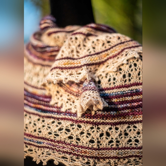 SOLD Hand Crafted OOAK Classic Wool Striped Lace Knit Scarf White Purple - Picture 8 of 9